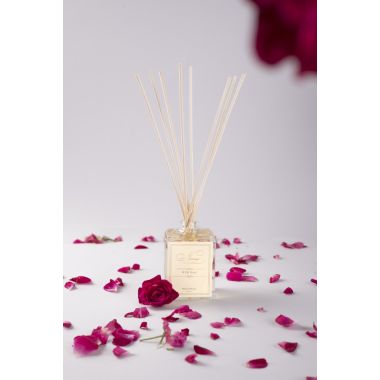 Niana: Wild Rose Reed Diffuser