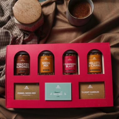 Omay Foods: Glittering Treats Gift Box