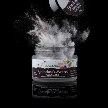 The Herbal Blend: Grandma's secret clay Mask - 50gm