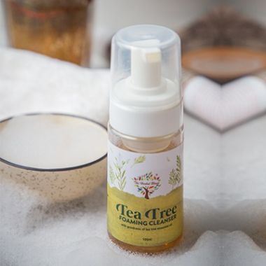 The Herbal Blend: Tea Tree Foaming Cleanser - 100ml