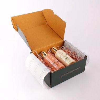 Earthhium: Body Lotion Gift Box - Strawberry & Musk