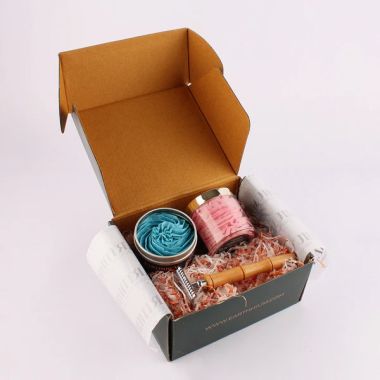 Earthhium: Rose & Geranium Whipped Cream Soap, Hugo Boss Shaving Cream & Bamboo Razor