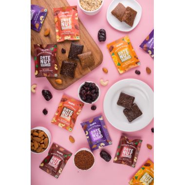 Gladful: Date Nut Squares - Assorted - Pack of 8 (20gm each)
