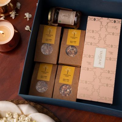 kindlife: Sweet Goodies Gift Box