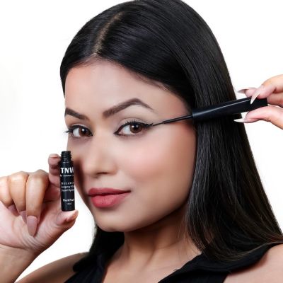 TNW - The Natural Wash: Eyecatchy Longstay Matte Liquid Eyeliner - 4ml