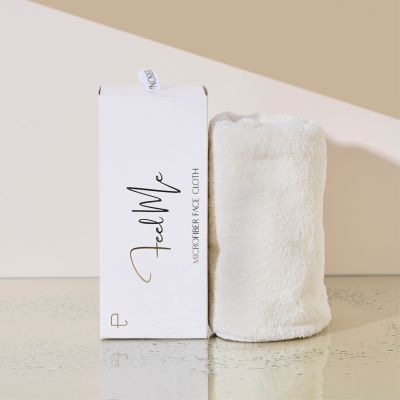 Personal Touch Skincare: Feel Me Microfibre Face Cloth - White