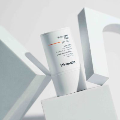 Minimalist: SPF 50 Sunscreen Stick with Broad spectrum SPF 50 PA++++ - 20gm