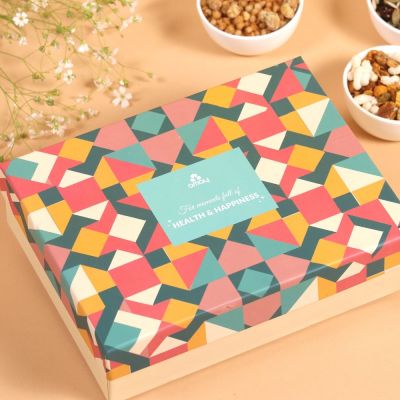 Omay Foods: Nuts & Delights Gift Box