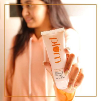 Plum: Plum Chamomile & White Tea SkinRevival Face Wash