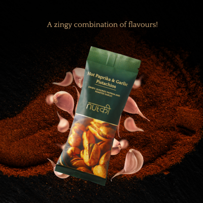 Nutki: Mini Gourmet Treat (Garlic & Paprika Pistachios) - 35gm