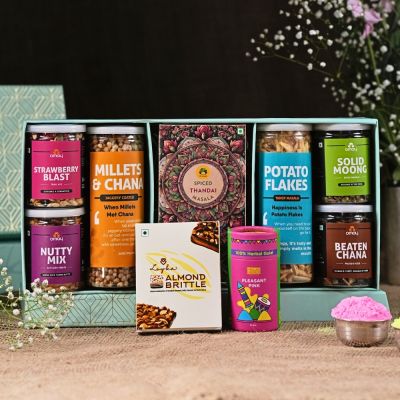Omay Foods: Colorful Bliss Holi Gift Box