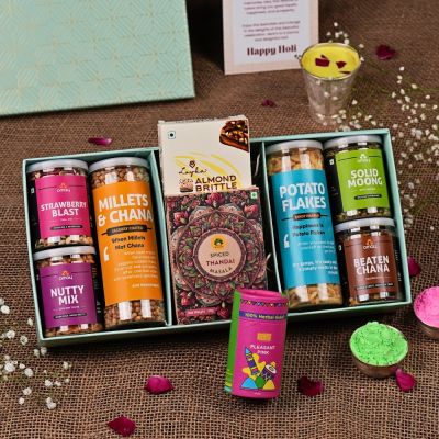 Omay Foods: Colorful Bliss Holi Gift Box