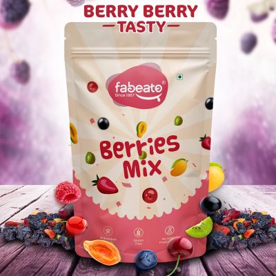 Fabeato: 9-In-1 Premium Berries Mix Dried Cranberries, Blackcurrants, Strawberry, Gojiberries and More - 200g