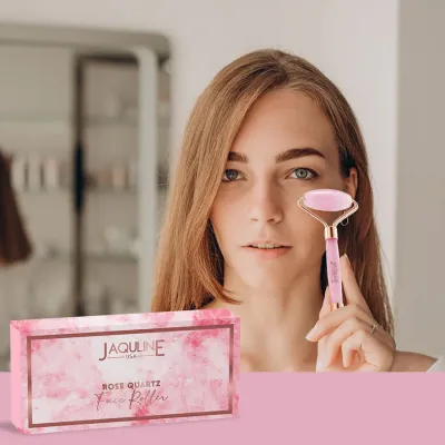 Jaquline USA: Rose Quartz Face Roller