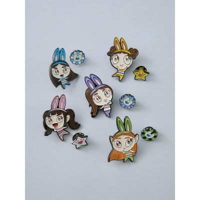 Cokodive: Newjeans - Newjeans X Murakami Official Md Metal Pin Badge hanni Cokodive: Newjeans - Newjeans X Murakami Official Md Metal Pin Badge hanni