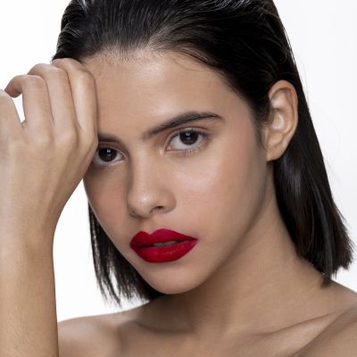 Kiro Beauty: Non-stop airy Matte Liquid Lip - Scarlet Poppy - 5gm