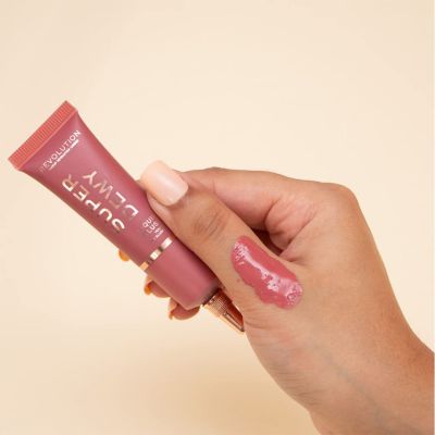 Makeup Revolution: Superdewy Liquid Blush You Got Me Blushing