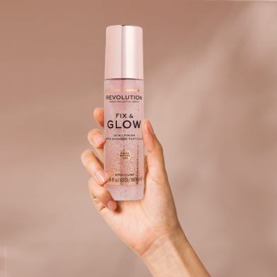 Makeup Revolution: Fix & Glow Fixing Spray Makeup Revolution: Fix & Glow Fixing Spray