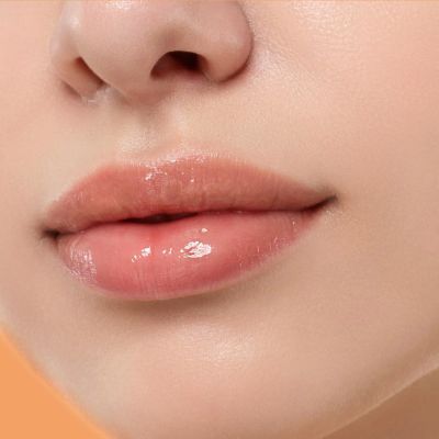 Makeup Revolution: Relove Roll Baby Lip Oil Papaya