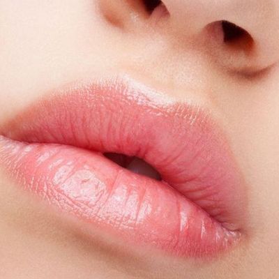 Makeup Revolution: Relove Roll Baby Lip Oil Goji Berry