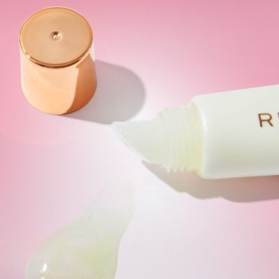 Makeup Revolution: Juicy Peptide Lip Balm Clear Ice