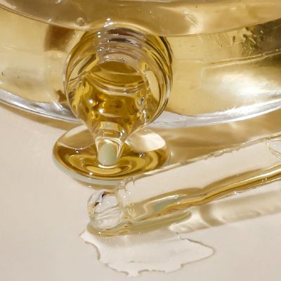 Inde Wild: Champi Hair Oil With Bhringraj, Brahmi & Amla For Regrowth, Hairfall & Dandruff Control (10ml)