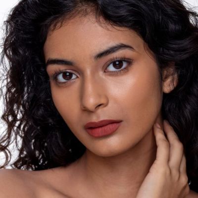 Kiro Beauty: Non-stop airy Matte Liquid Lip - Nutmeg Nude - 5gm