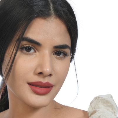 Kiro Beauty: Lush Moist Matte Lipstick Ginger Tea - 4.2gm