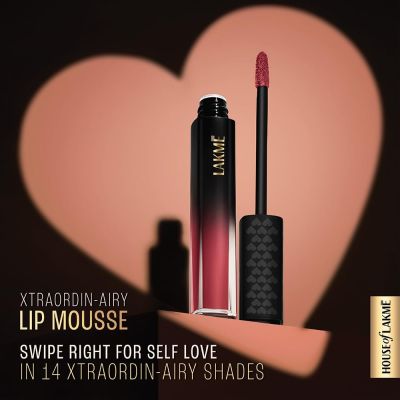 Lakme: Xtraordin-airy Lip Mousse Love struck Red Lakme: Xtraordin-airy Lip Mousse Love struck Red
