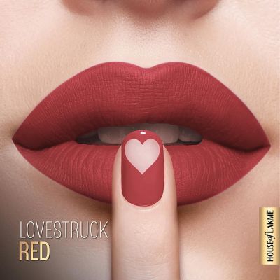 Lakme: Xtraordin-airy Lip Mousse Love struck Red Lakme: Xtraordin-airy Lip Mousse Love struck Red