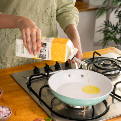 Gramiyaa: Gramiyaa Cold Pressed Groundnut Oil 4 Litre