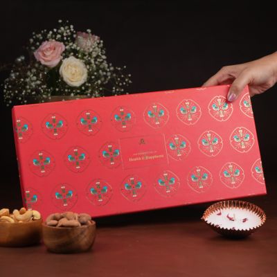 Omay Foods: Mixed Delights Diwali Gift Box  1200gm