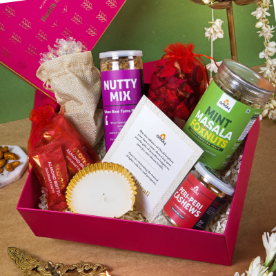 Omay Foods: Festive Luxe Diwali Gift Box  1400gm