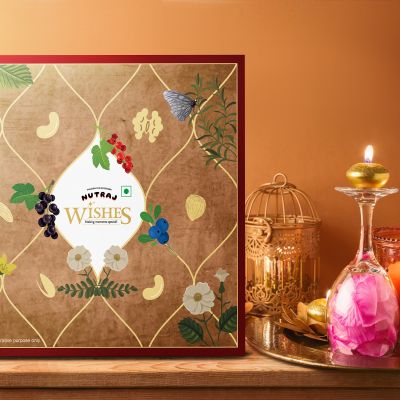 Nutraj: Wishes Tradition & Treats    600gm Diwali Gift Box