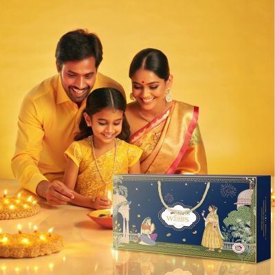 Nutraj: Wishes Regal Elegance   600gm Diwali Gift Box