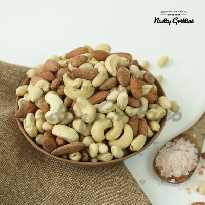 Nutty Gritties: Protein-Rich Nuts & Mixes- 4PM Nut Mix, Mom's Superfood Mix, Salted Peanuts and Sports Mix - 800 g
