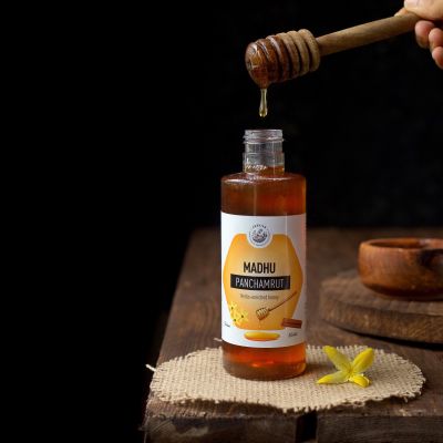 Amrutam: Madhu Panchamrut - Herbs Enriched Honey - 250 g