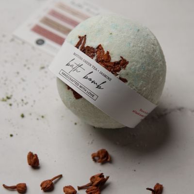 Meraki Lanes: Green Tea Bath Bomb