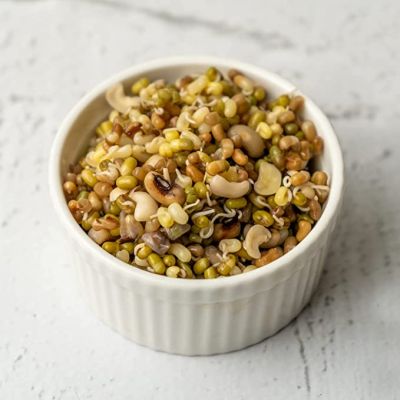 To Be Honest: Mix Sprouts with Moth Lobia - Pack of 4 - 450 gm