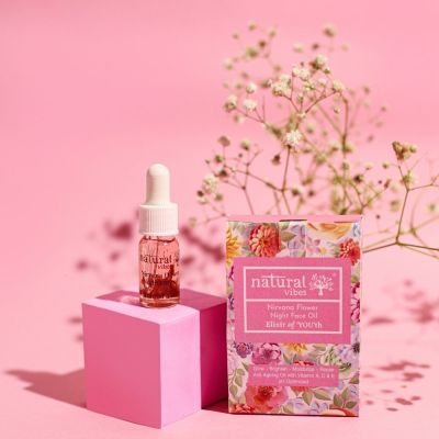 Natural Vibes: Glow Getter Gift Set with Jade Gua Sha, Vitamin C Serum, Nirvana Flower Oil and Gold Beauty Elixir Oil