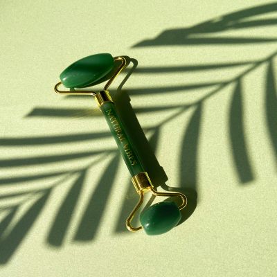 Natural Vibes: Jade Roller & Massager for Face, Neck and Under eye with FREE Gold Beauty Elixir Oil [CLONE]