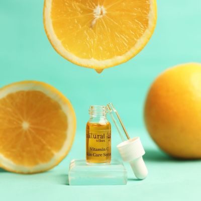 Natural Vibes: Glow Getter Gift Set with Jade Face Roller, Vitamin C Serum, Nirvana Flower Oil and Gold Beauty Elixir Oil