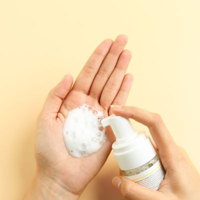 Fix My Curls : Weightless Whip Volumizing Mousse for Wavy and Curly Hair - 100ml