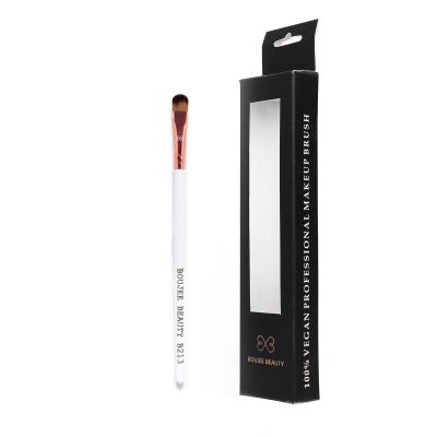 Boujee Beauty: Fool Proof Cut Crease Brush, B213