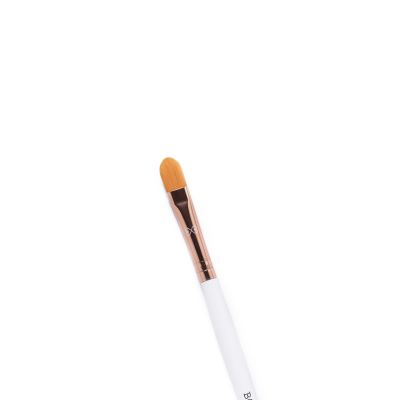 Boujee Beauty: Flat Shader Concealer Brush, B106