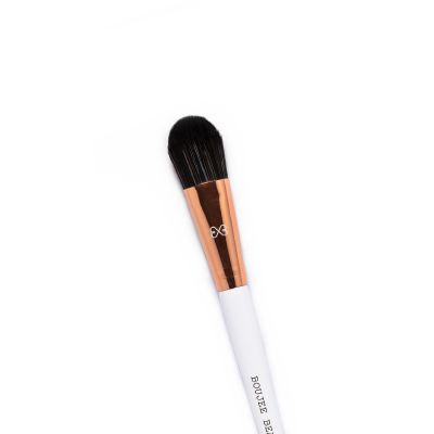 Boujee Beauty: Fluffy Highlighter Brush, B319