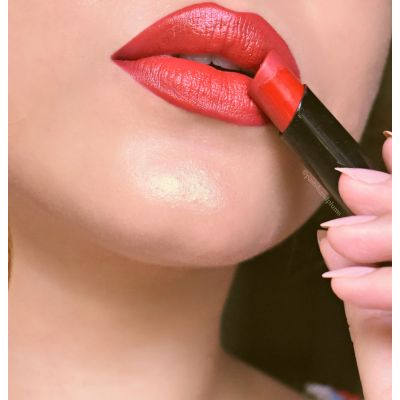Spekta Cosmetics: True Matte Lipstick - 102 Saucy - 3.7gm