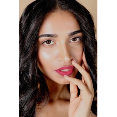 SHARISA INDIA: Timeless Matte Liquid Lipstick- Messy But Sassy