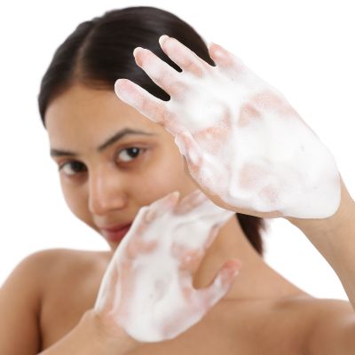 Glamveda: Vitamin C foaming Face Wash - 150ml