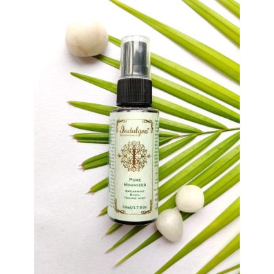 Indulgeo Essentials: Pore Minimizer Spearmint And Basil Toning Mist - 50ml
